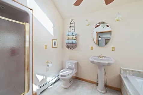 5 Cherry Lane Madbury NH 03823