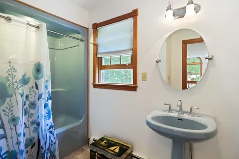 5 Cherry Lane Madbury NH 03823