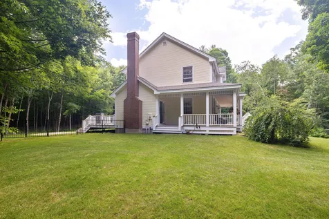 5 Cherry Lane Madbury NH 03823