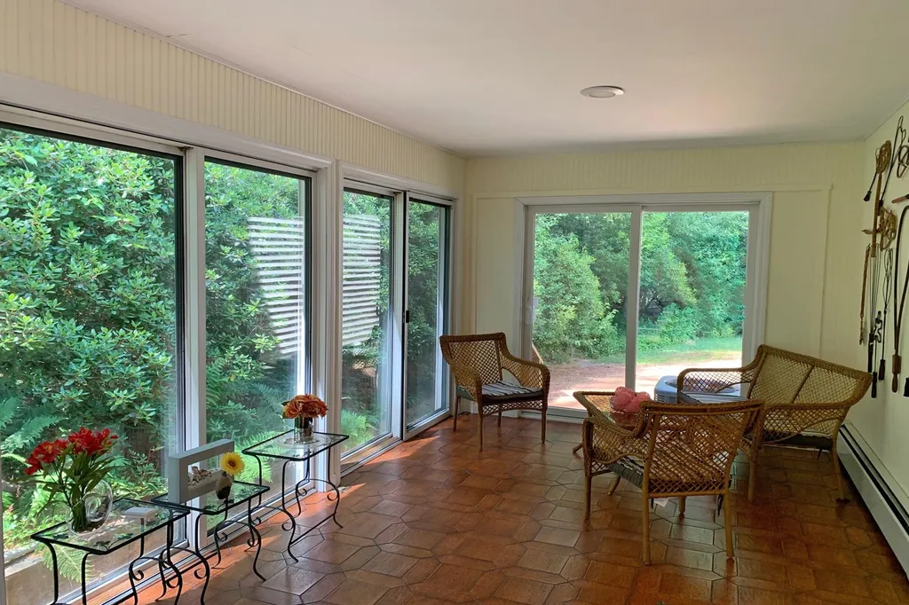 6 Oak Ridge Road Lebanon NH 03784