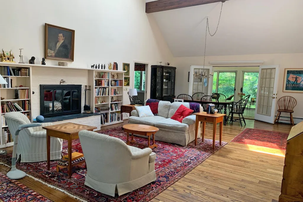 6 Oak Ridge Road Lebanon NH 03784