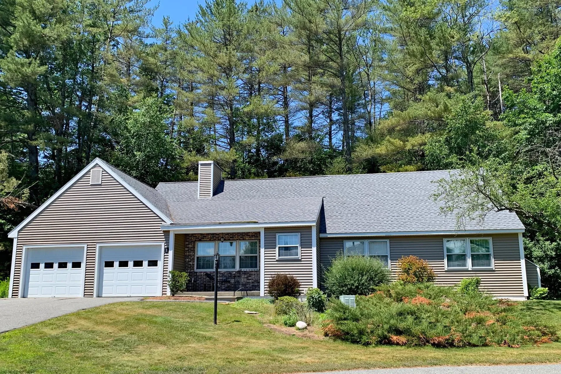 6 Oak Ridge Road Lebanon NH 03784