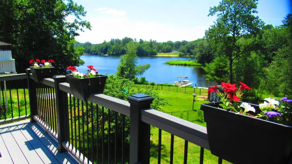 19 Georgetown Drive Barnstead NH 03225