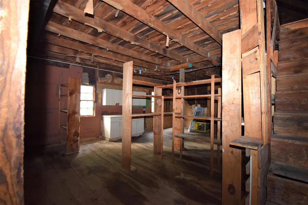 14 Church Street Kingston NH 03848