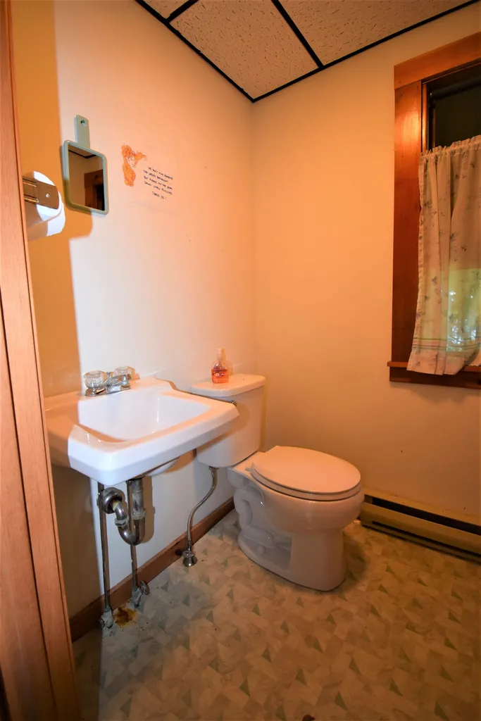 14 Church Street Kingston NH 03848