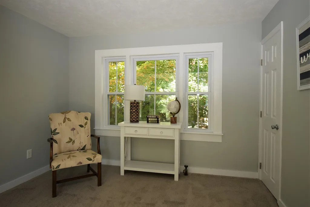 14 Church Street Kingston NH 03848
