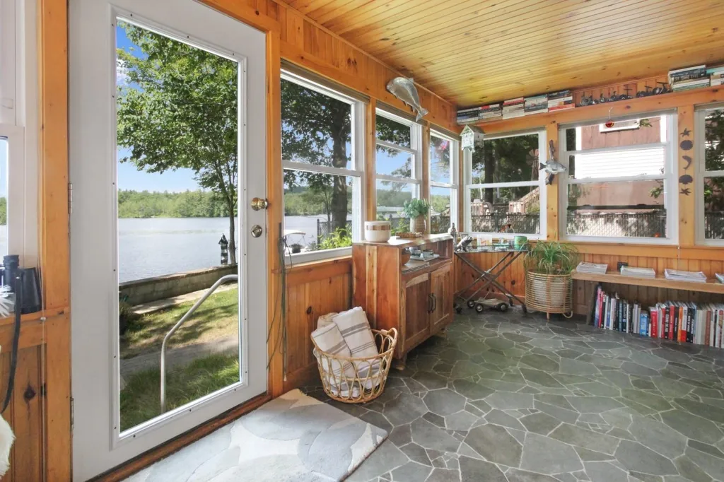 4 N Jebb Road Merrimack NH 03054