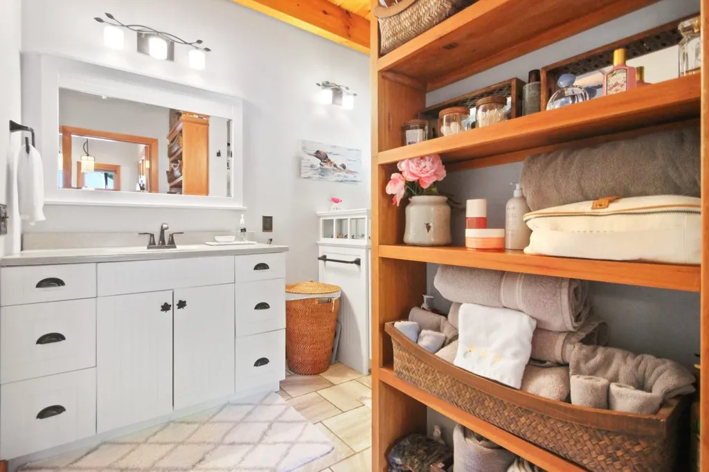 4 N Jebb Road Merrimack NH 03054