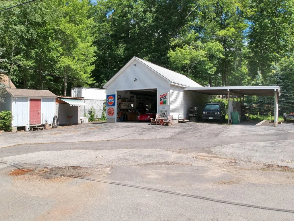 4 N Jebb Road Merrimack NH 03054