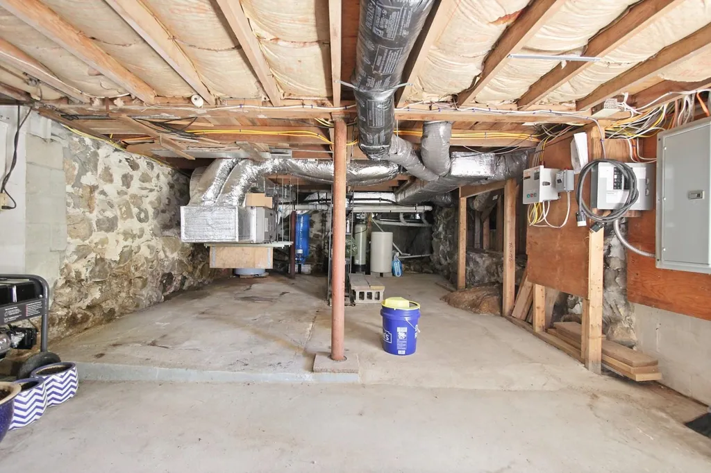 4 N Jebb Road Merrimack NH 03054