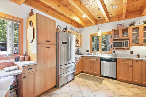4 N Jebb Road Merrimack NH 03054