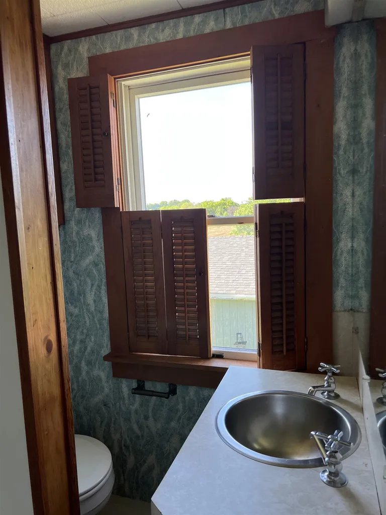 406 S. Bingham Street Cornwall VT 05753