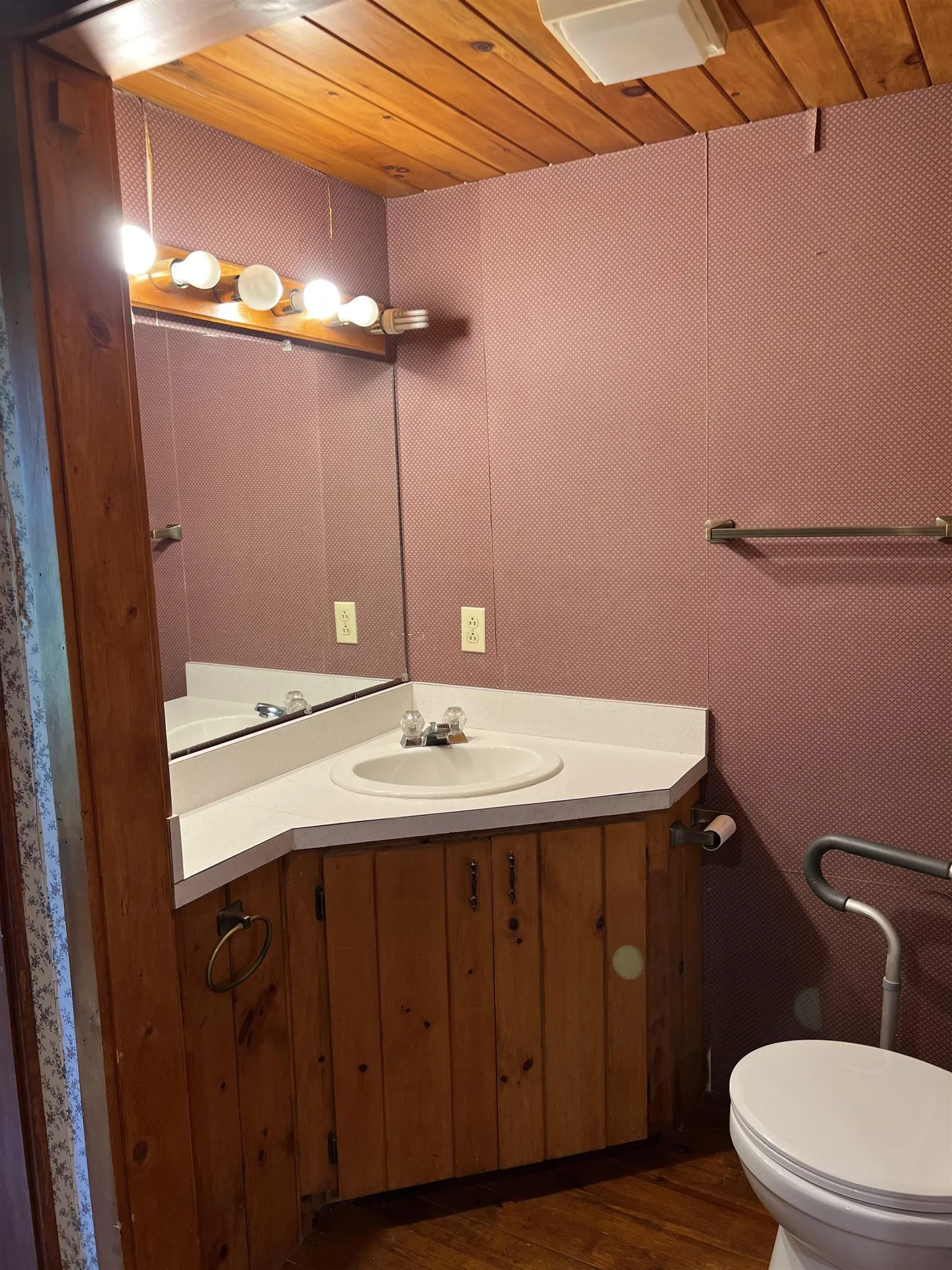 406 S. Bingham Street Cornwall VT 05753