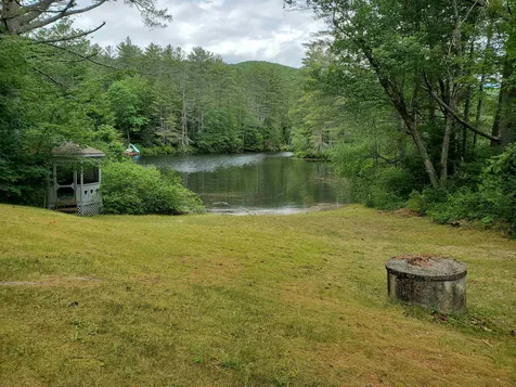 105 Davis Road Grafton NH 03240