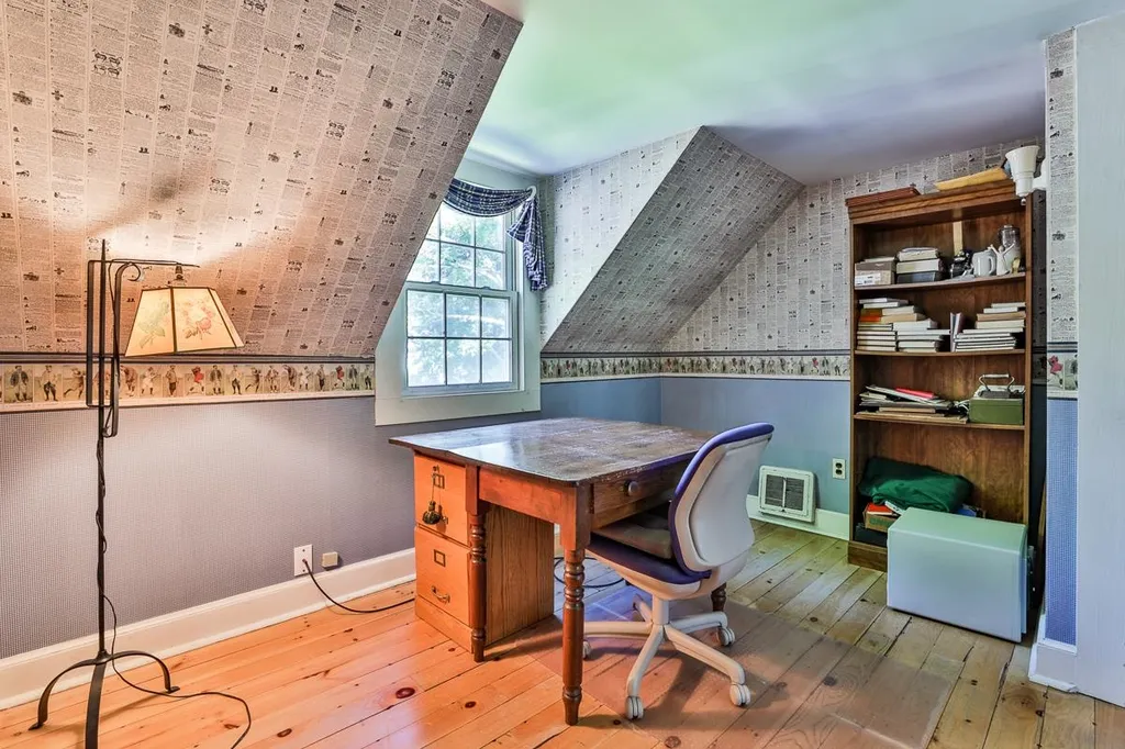 4 Van Dyke Road Hollis NH 03049