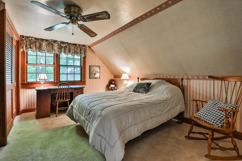 4 Van Dyke Road Hollis NH 03049