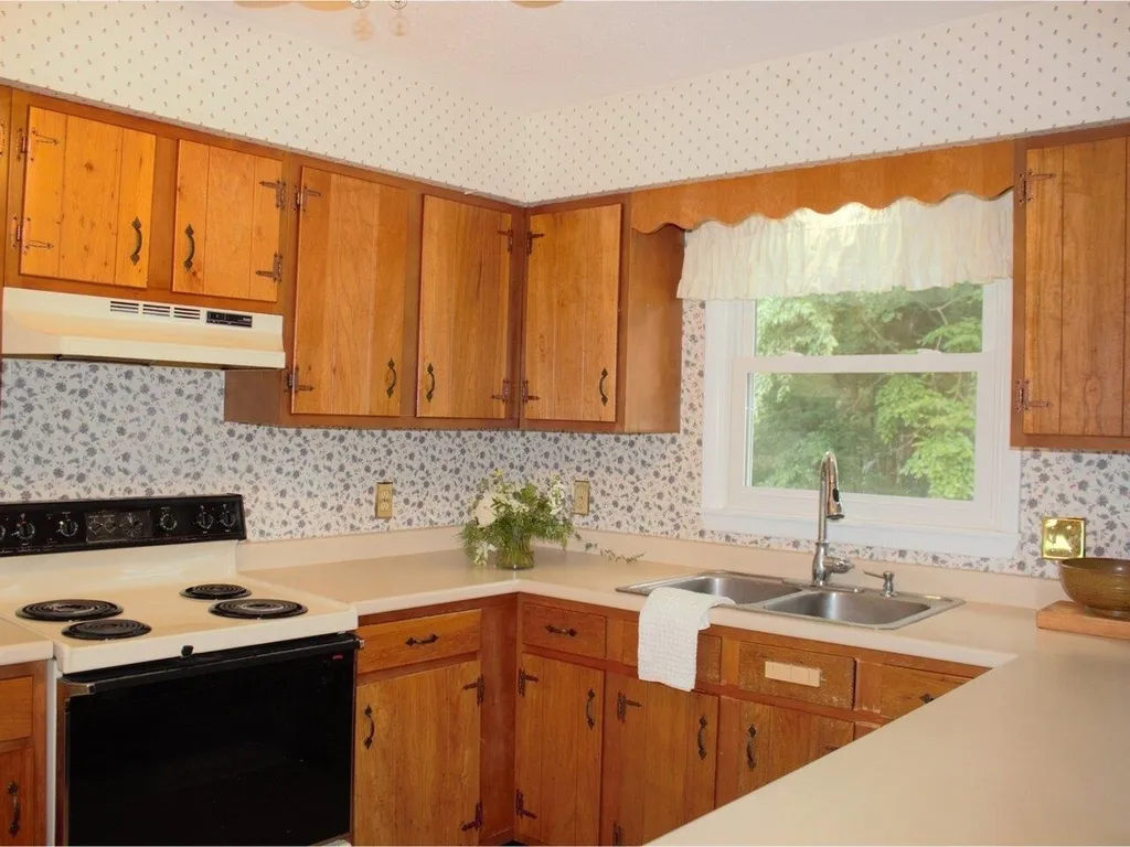 663 Martindale Road Shelburne VT 05482