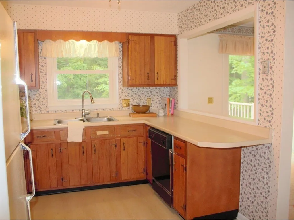 663 Martindale Road Shelburne VT 05482