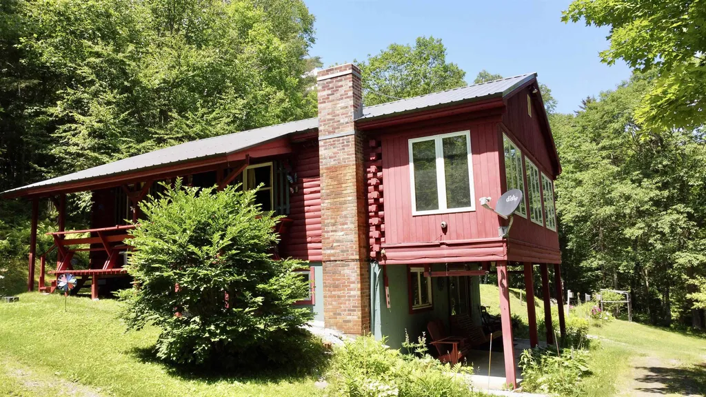 1987 North Bayley Hazen Road Ryegate VT 05042