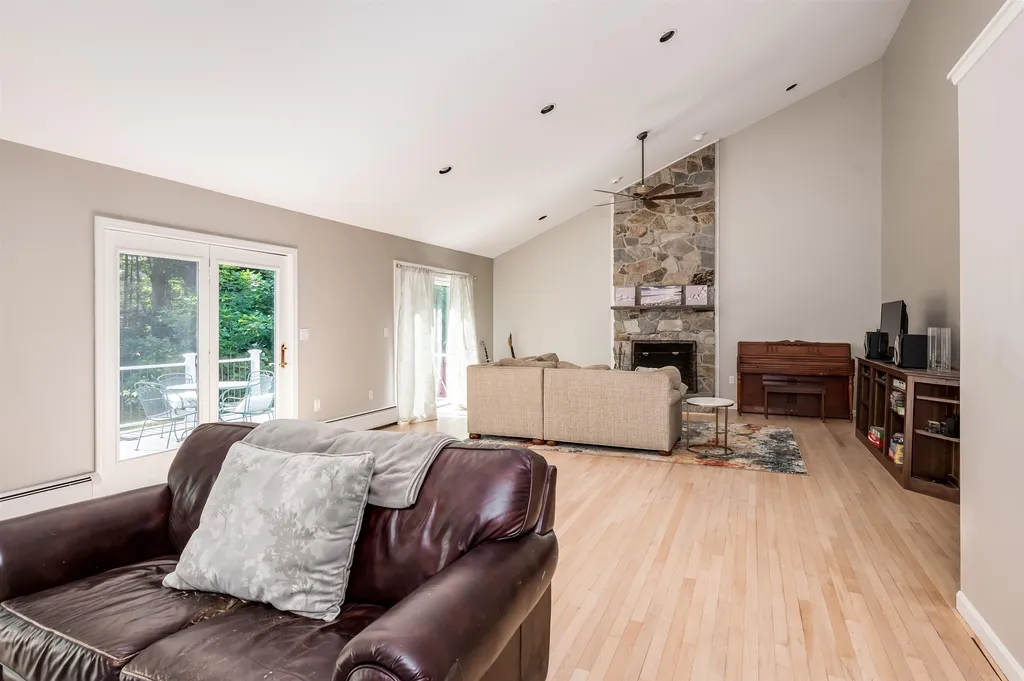 22 Earle Drive Lee NH 03861