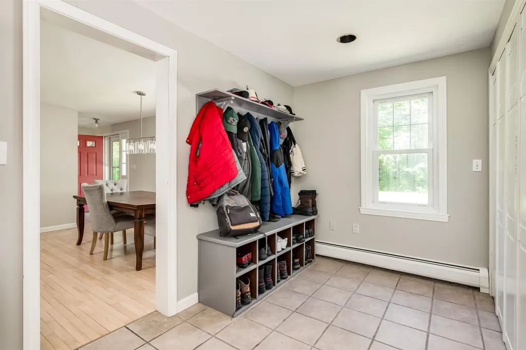 22 Earle Drive Lee NH 03861