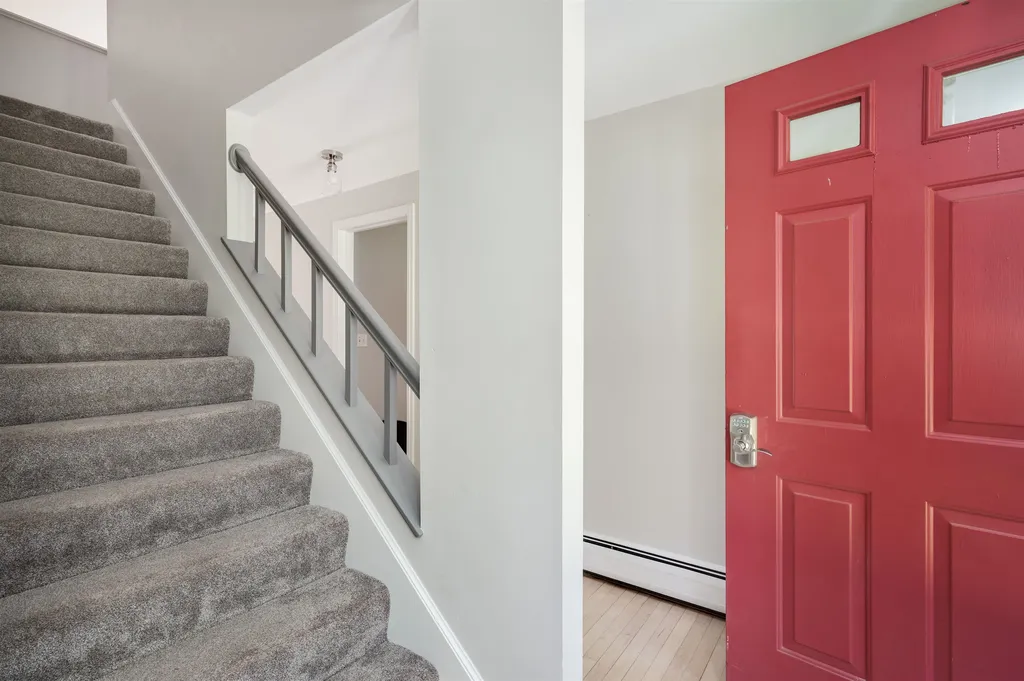 22 Earle Drive Lee NH 03861