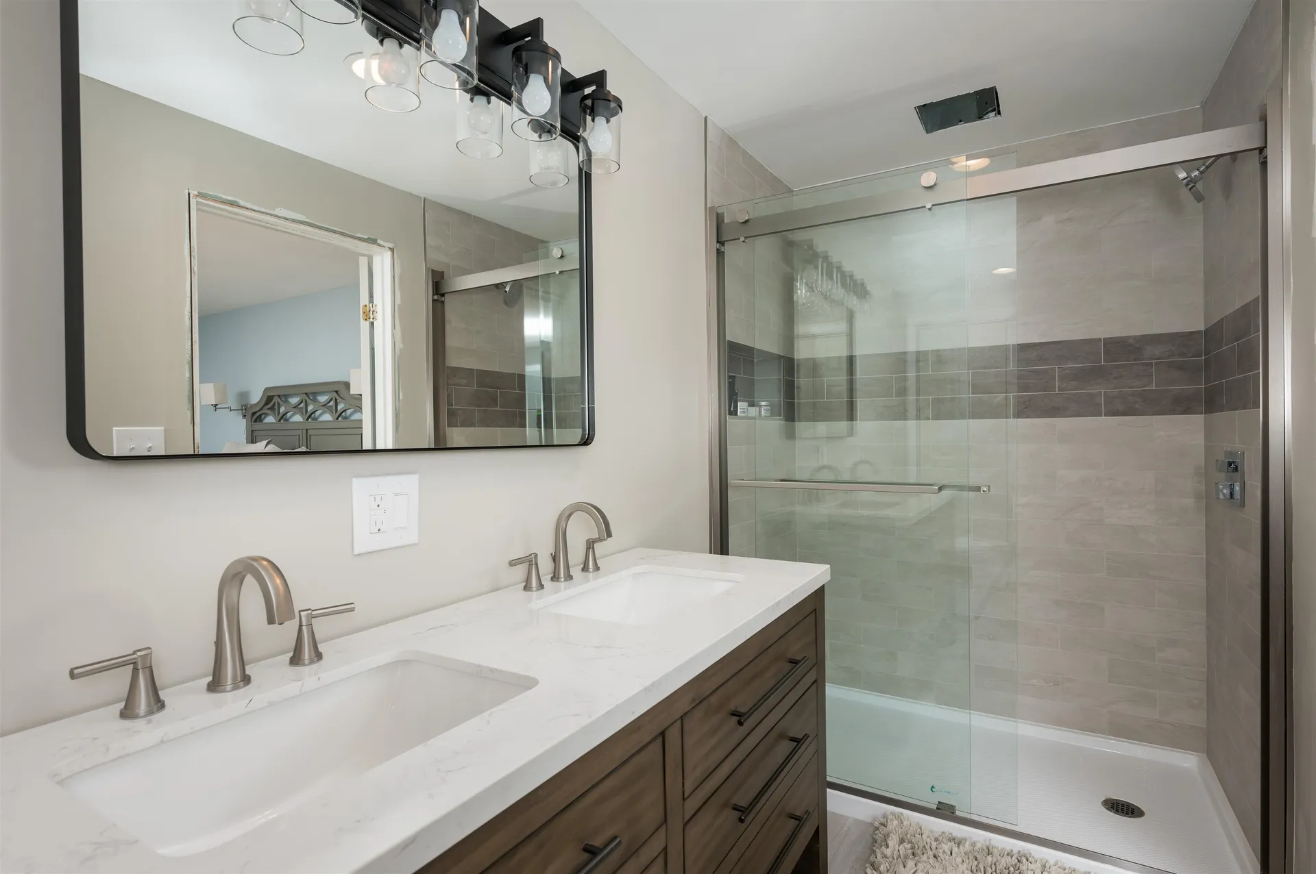 22 Earle Drive Lee NH 03861