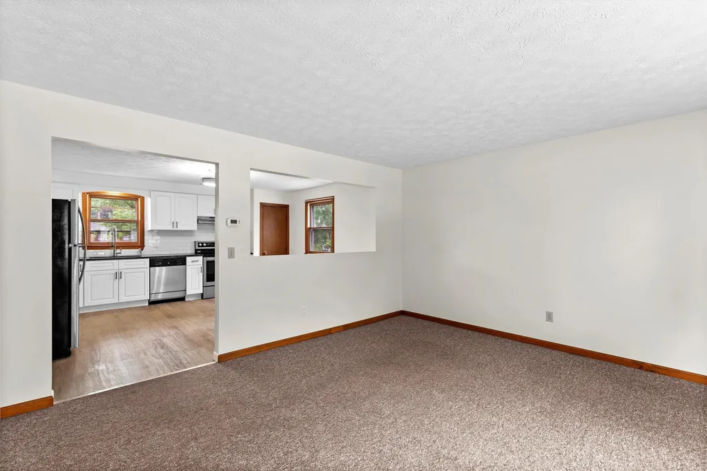 357 Gray Street Manchester NH 03103