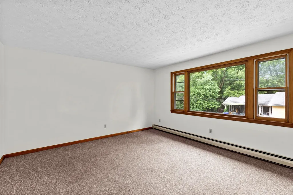 357 Gray Street Manchester NH 03103