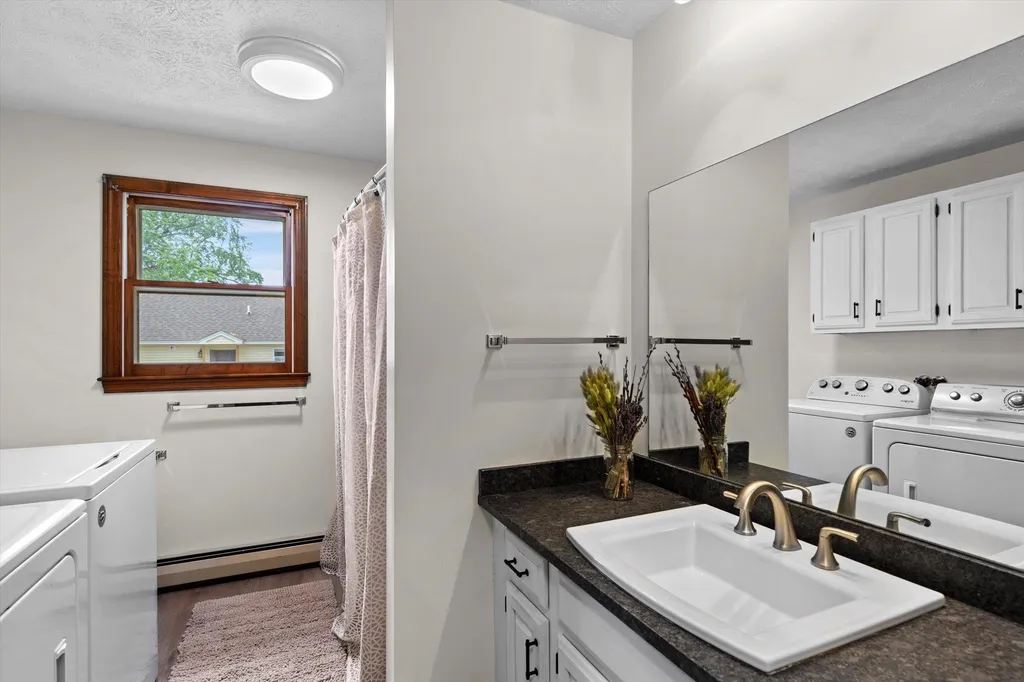 357 Gray Street Manchester NH 03103