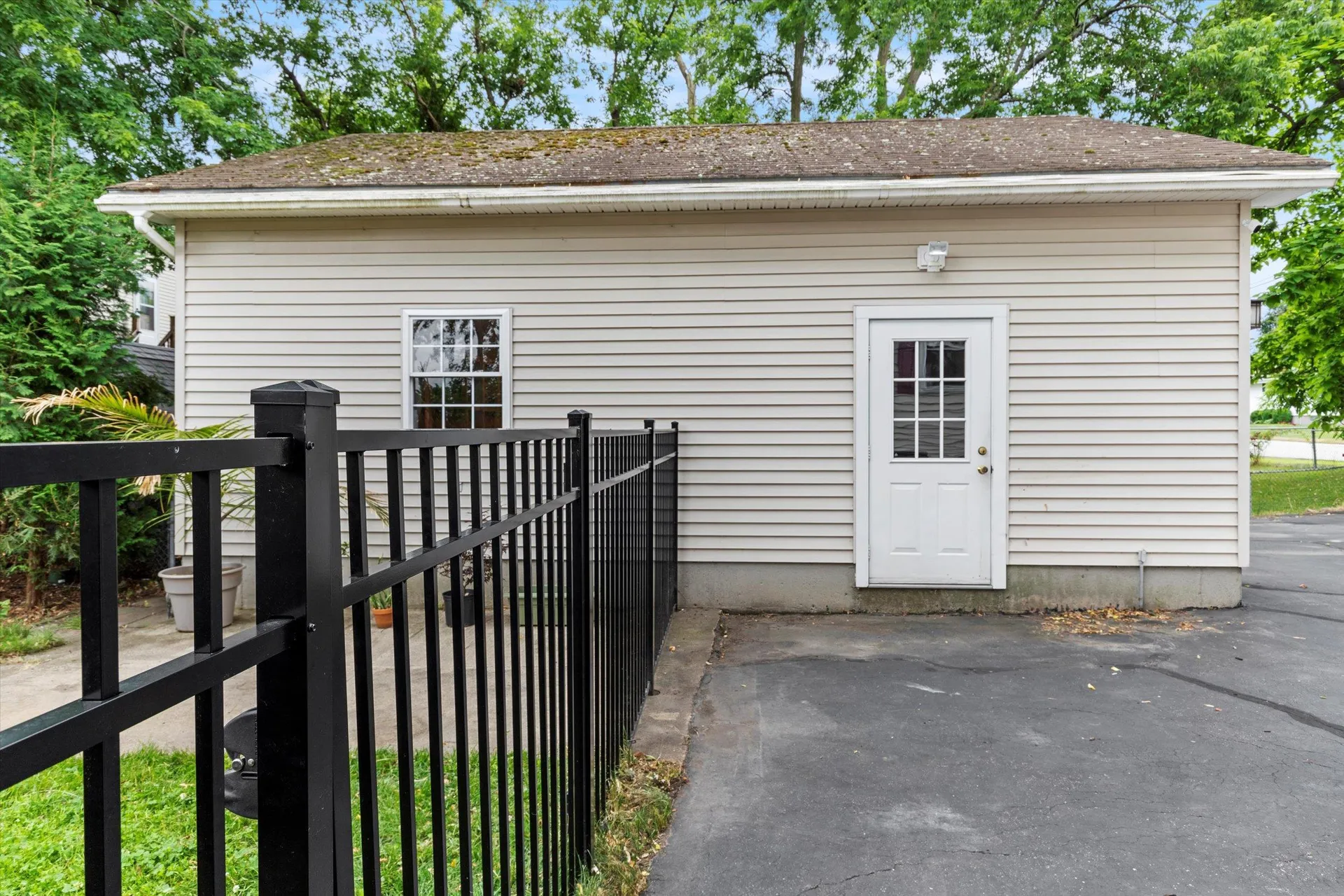 357 Gray Street Manchester NH 03103