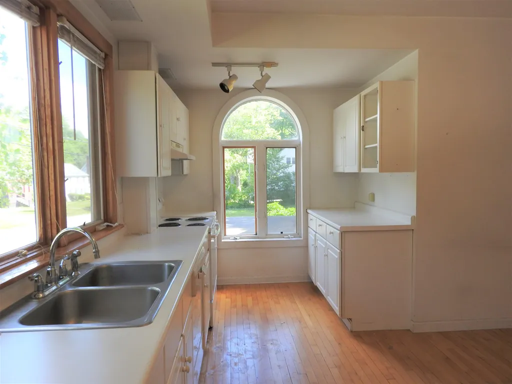 38 Auburn Street Concord NH 03301