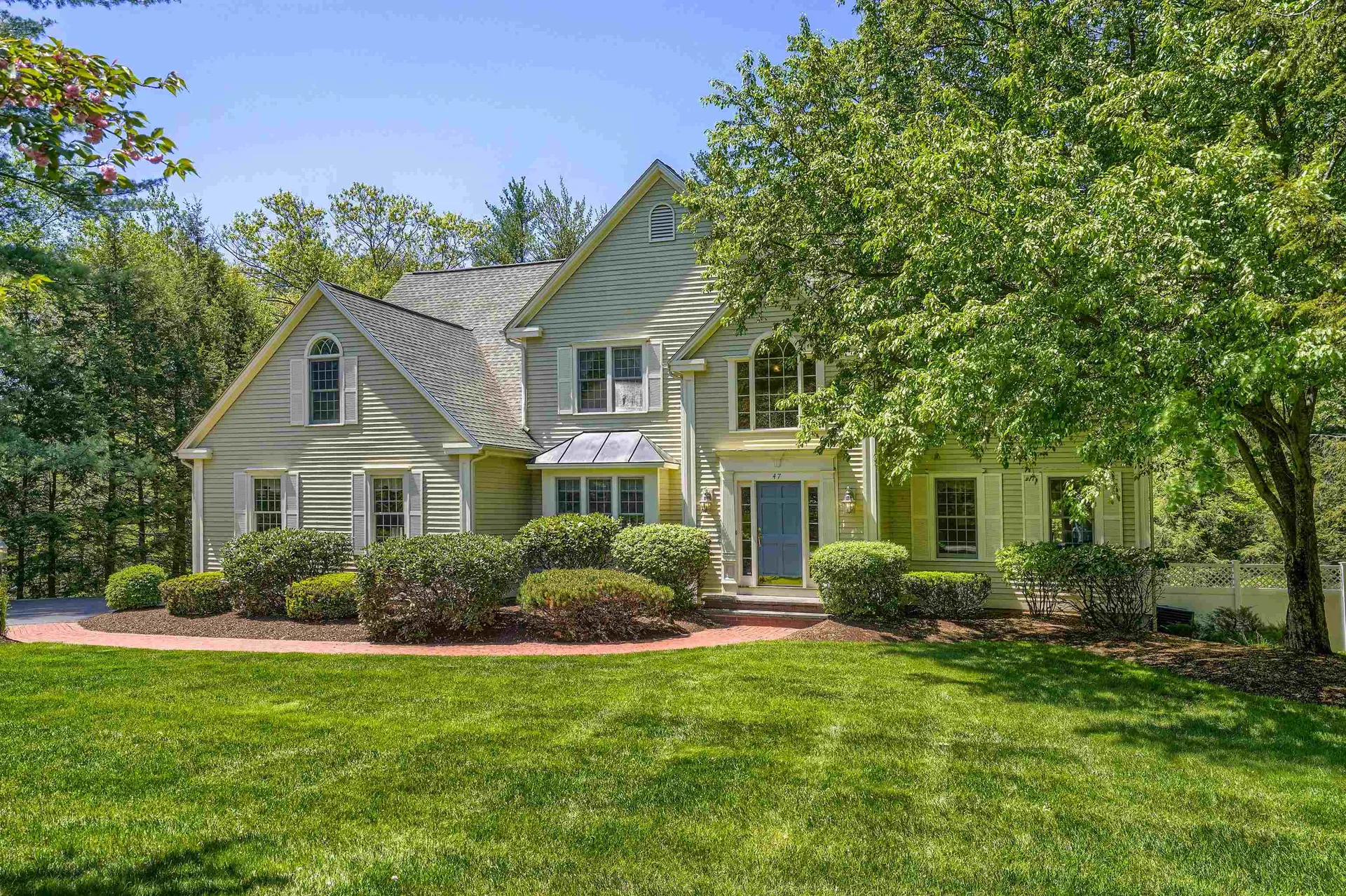 47 Pembroke Way Bedford NH 03110