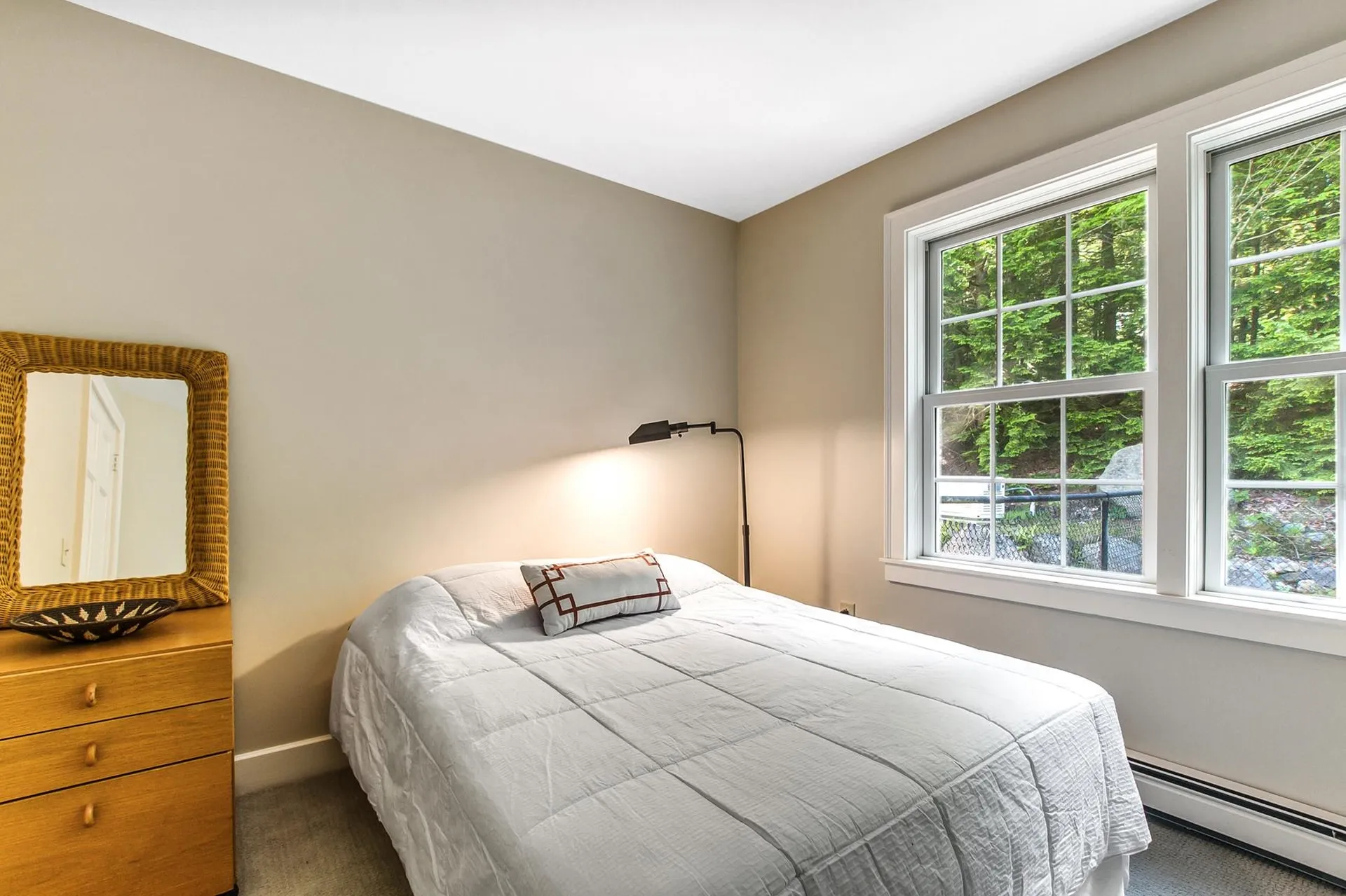 1043 Lakeshore Drive New London NH 03257