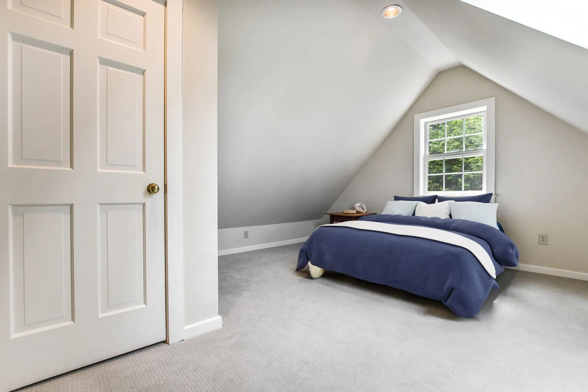 1043 Lakeshore Drive New London NH 03257