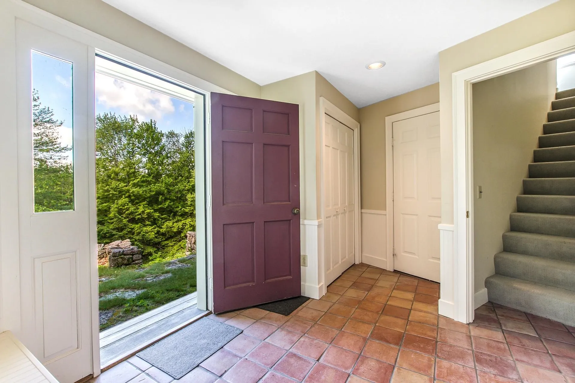 1043 Lakeshore Drive New London NH 03257