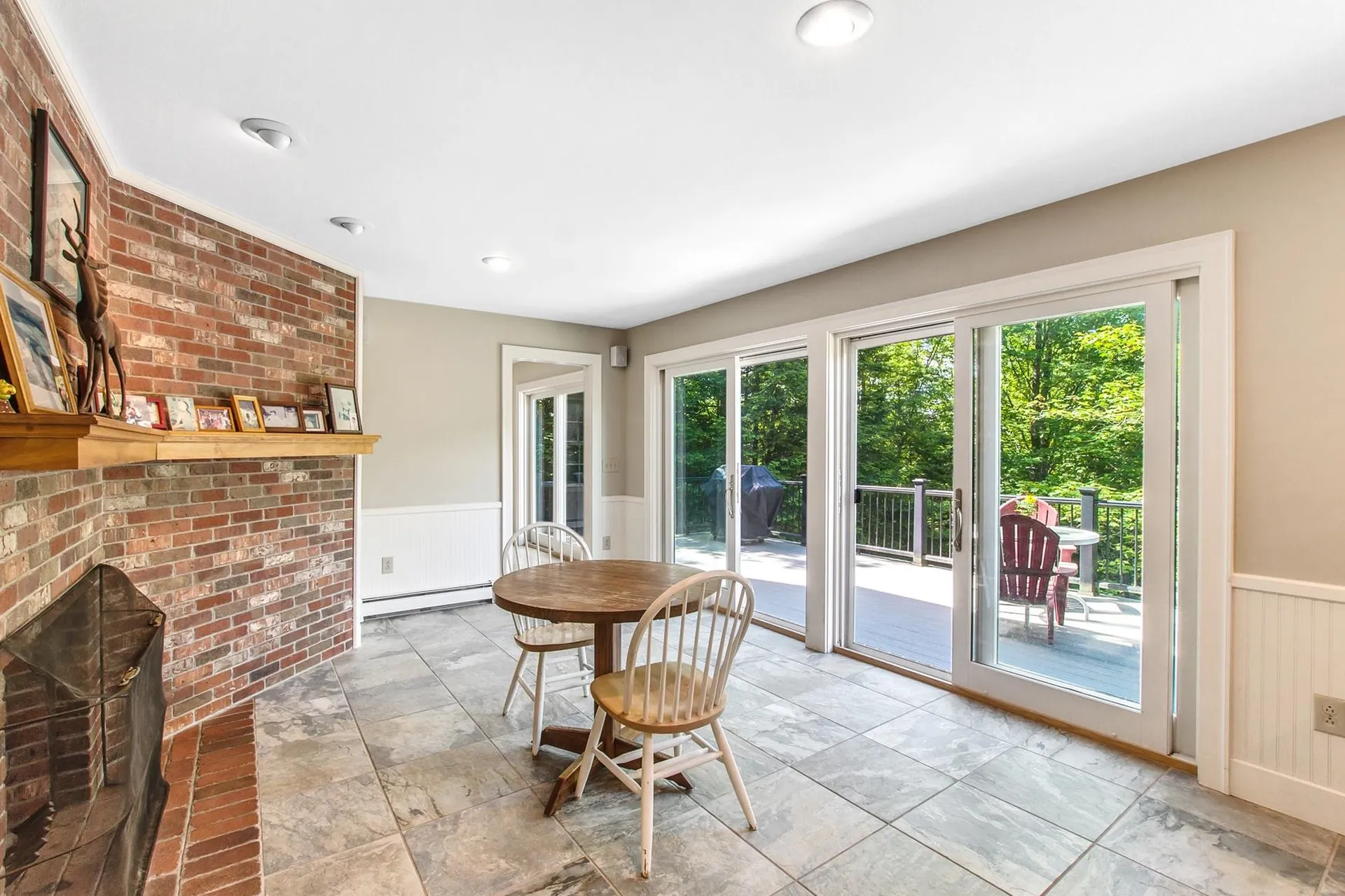 1043 Lakeshore Drive New London NH 03257