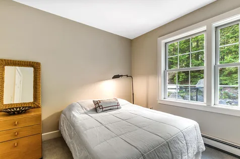 1043 Lakeshore Drive New London NH 03257