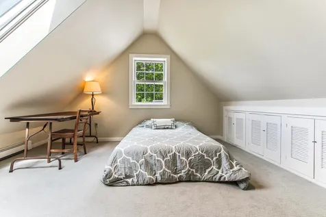 1043 Lakeshore Drive New London NH 03257