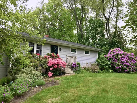 21 Tuttle Lane Greenland NH 03840