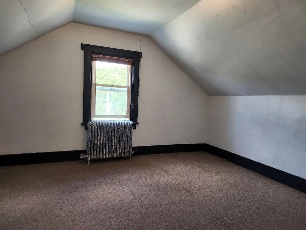 560 Old Glen Avenue Berlin NH 03570