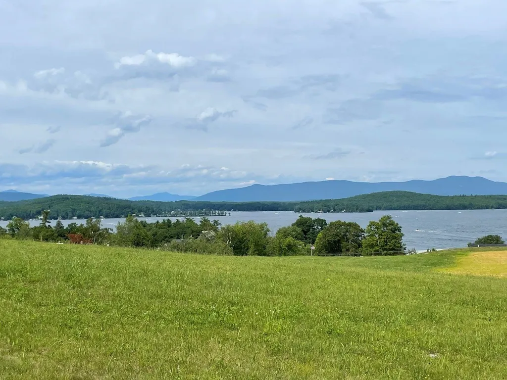 49 Vantage Point Drive Laconia NH 03246