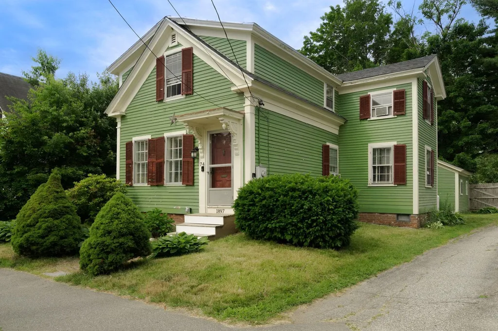 74 Elm Street Keene NH 03431