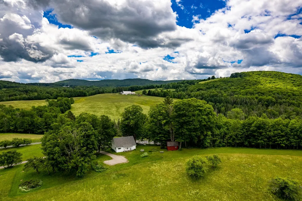 92 Richardson Road Vershire VT 05079