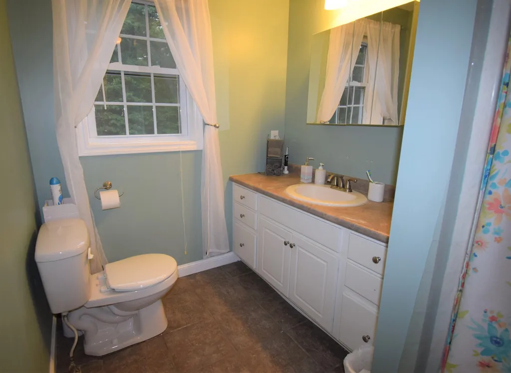 8a Kasher Drive Kingston NH 03848