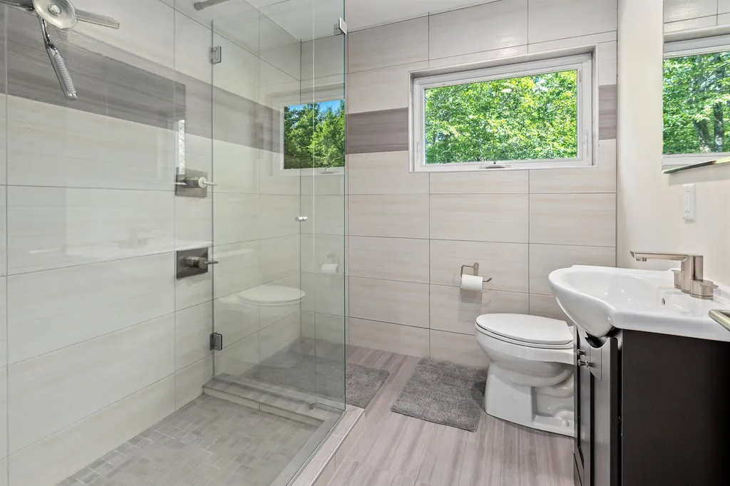 408 Knights Hill Road New London NH 03257