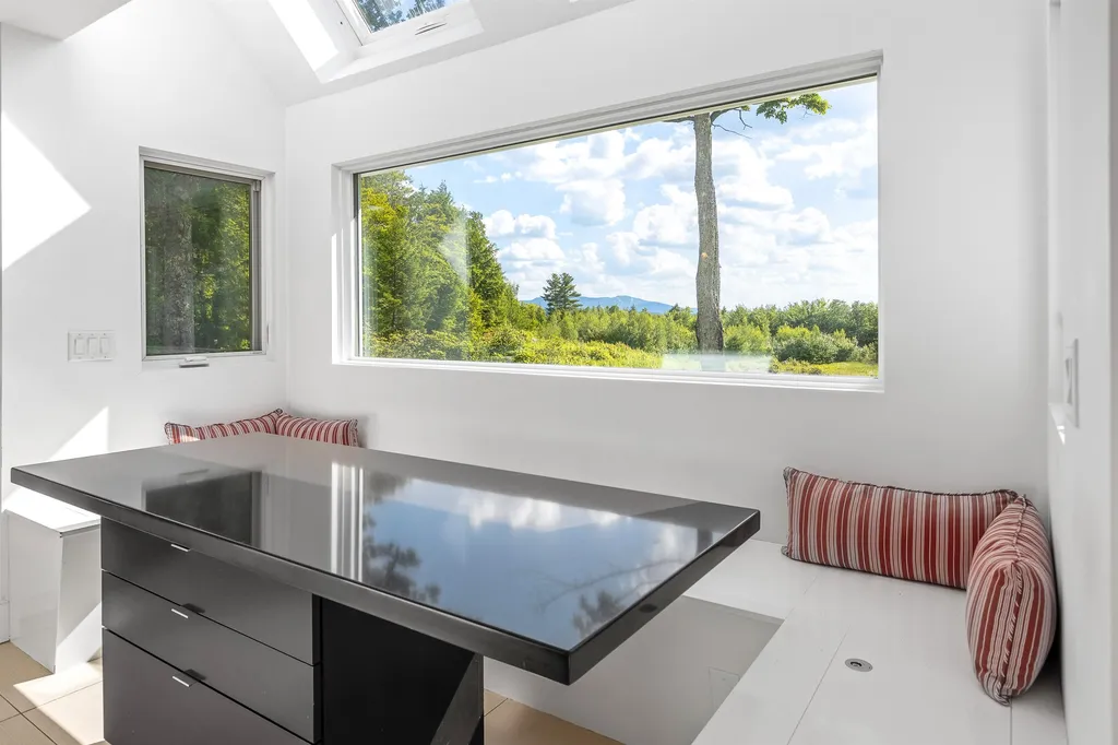 408 Knights Hill Road New London NH 03257