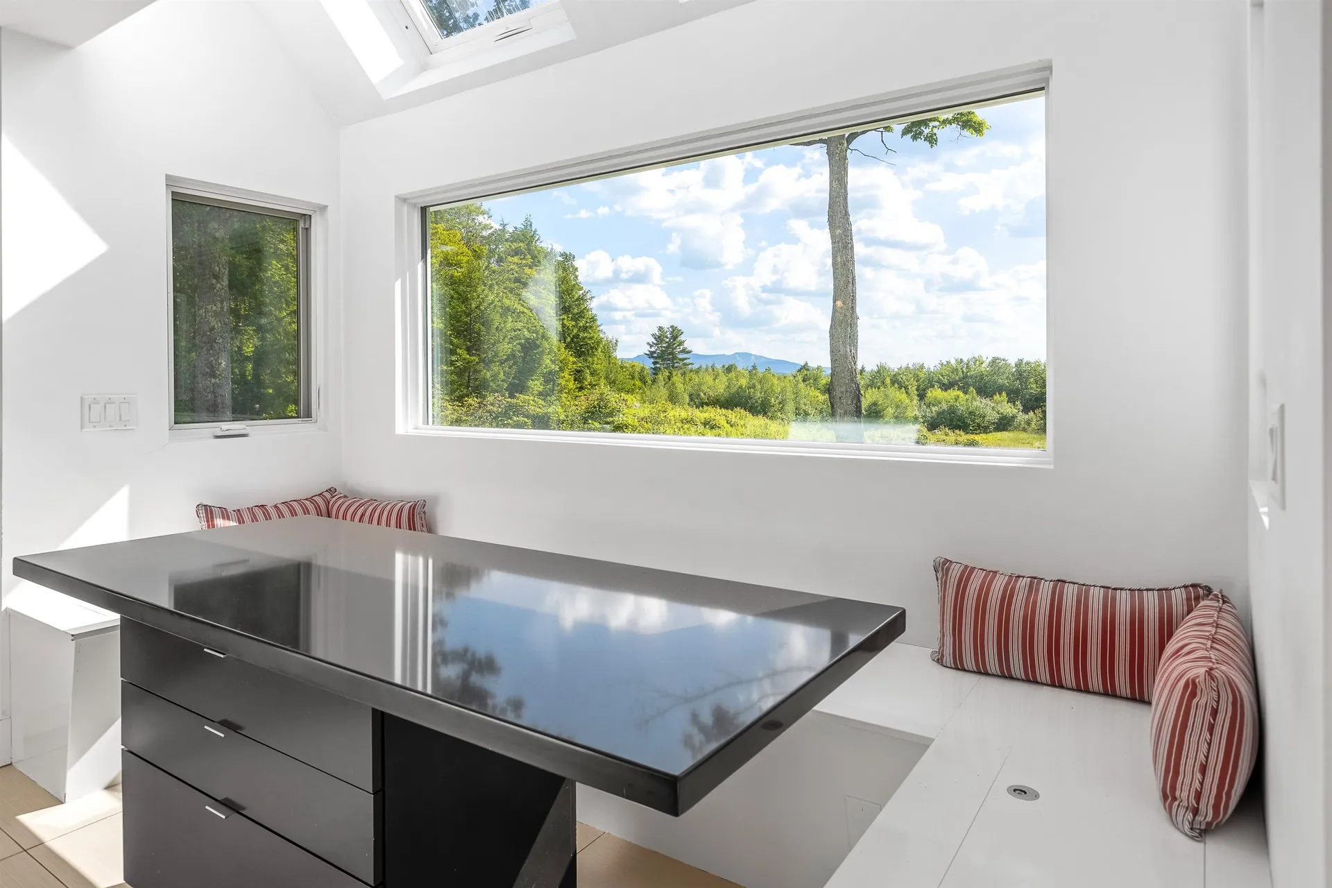 408 Knights Hill Road New London NH 03257