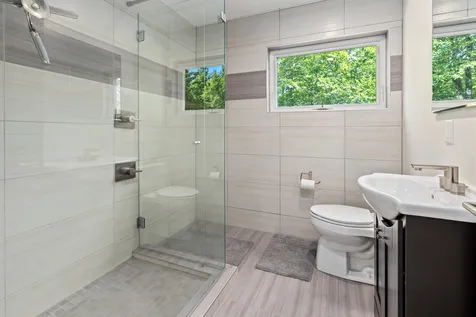 408 Knights Hill Road New London NH 03257