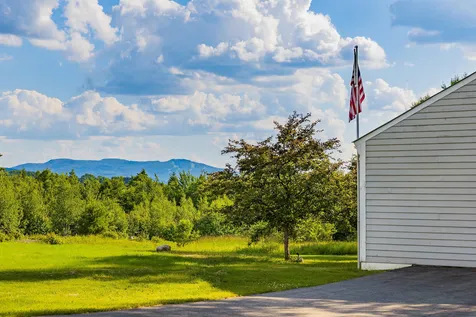 408 Knights Hill Road New London NH 03257
